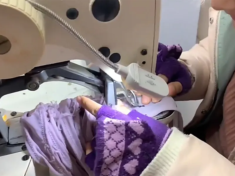 How to sew the side seam on fabric by bar tack