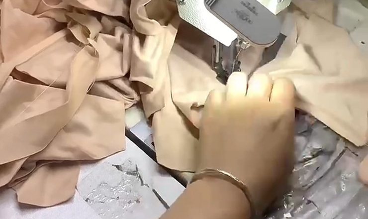 Attach fabric cut by single stitch